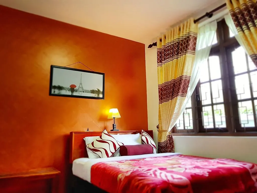 Nuwara Eliya Hills Rest Hotel Guest house Nuwara Eliya